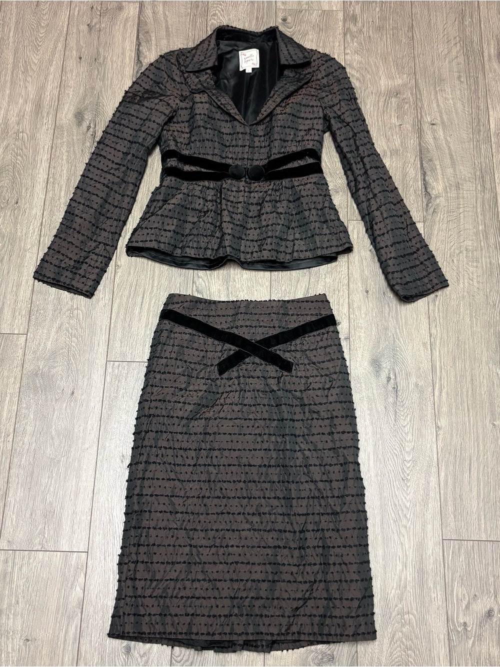 Nanette lepore suit set skirt y2k gray polka dot size 2 Gilmore girls